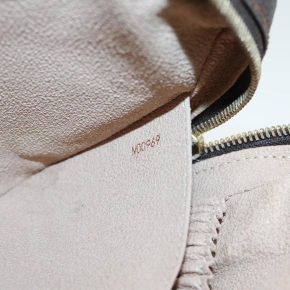 LOUIS VUITTON Monogram Trousse Toilette 23 Clutch Bag M47524 LV Auth 83085 - Picture 12 of 16